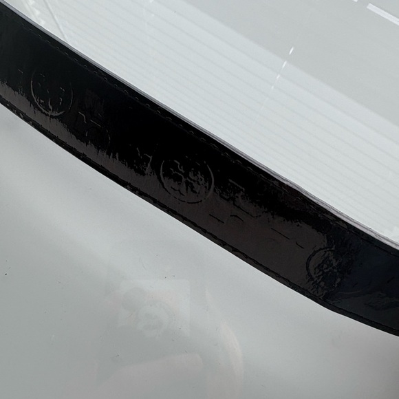 Tory Burch Black Patent Leather Belt with Gold Logo Buckle - Picture 2 of 7